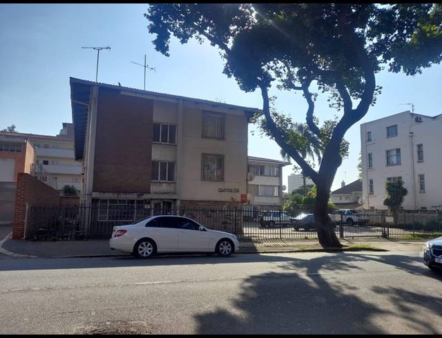 2 BEDROOM FLAT RENTED IN BULWER